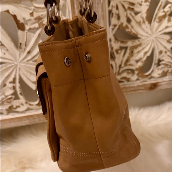 Coach Vintage Y2K Tan Leather Shoulder Bag 🩷 - Picture 5 of 15
